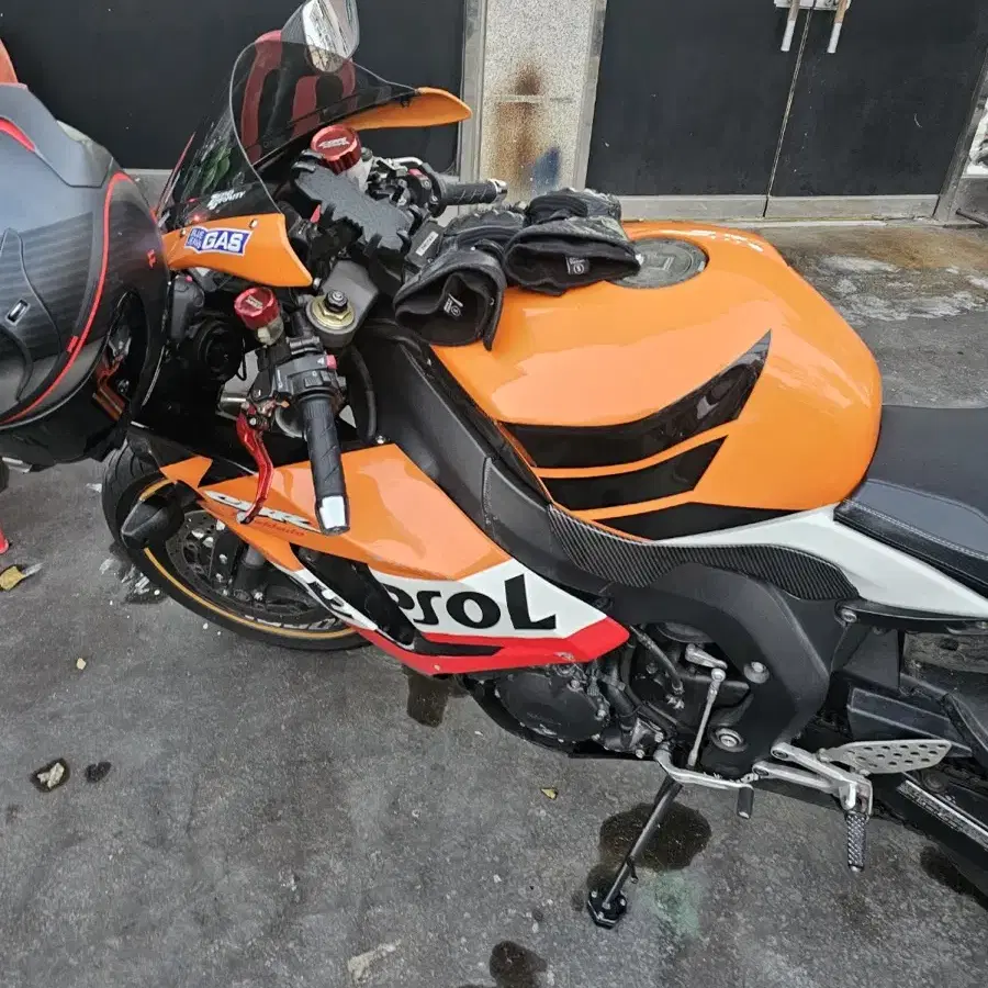 cbr1000rr 판매합니다