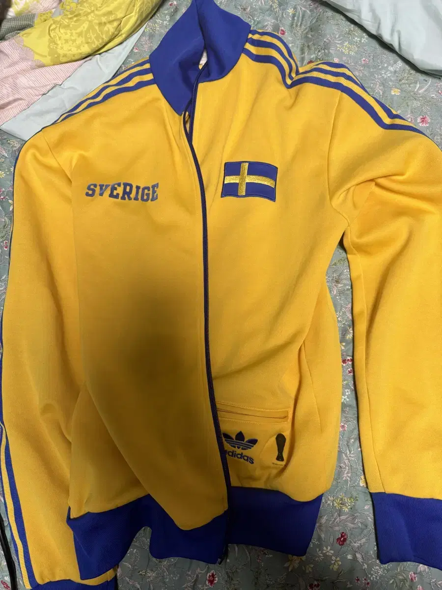 Bulk)Sweden Swiss National Team Track Top 105 Keum Size