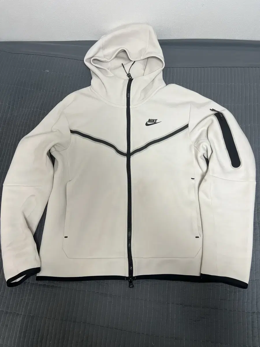 Nike TechFleece TechPack White S