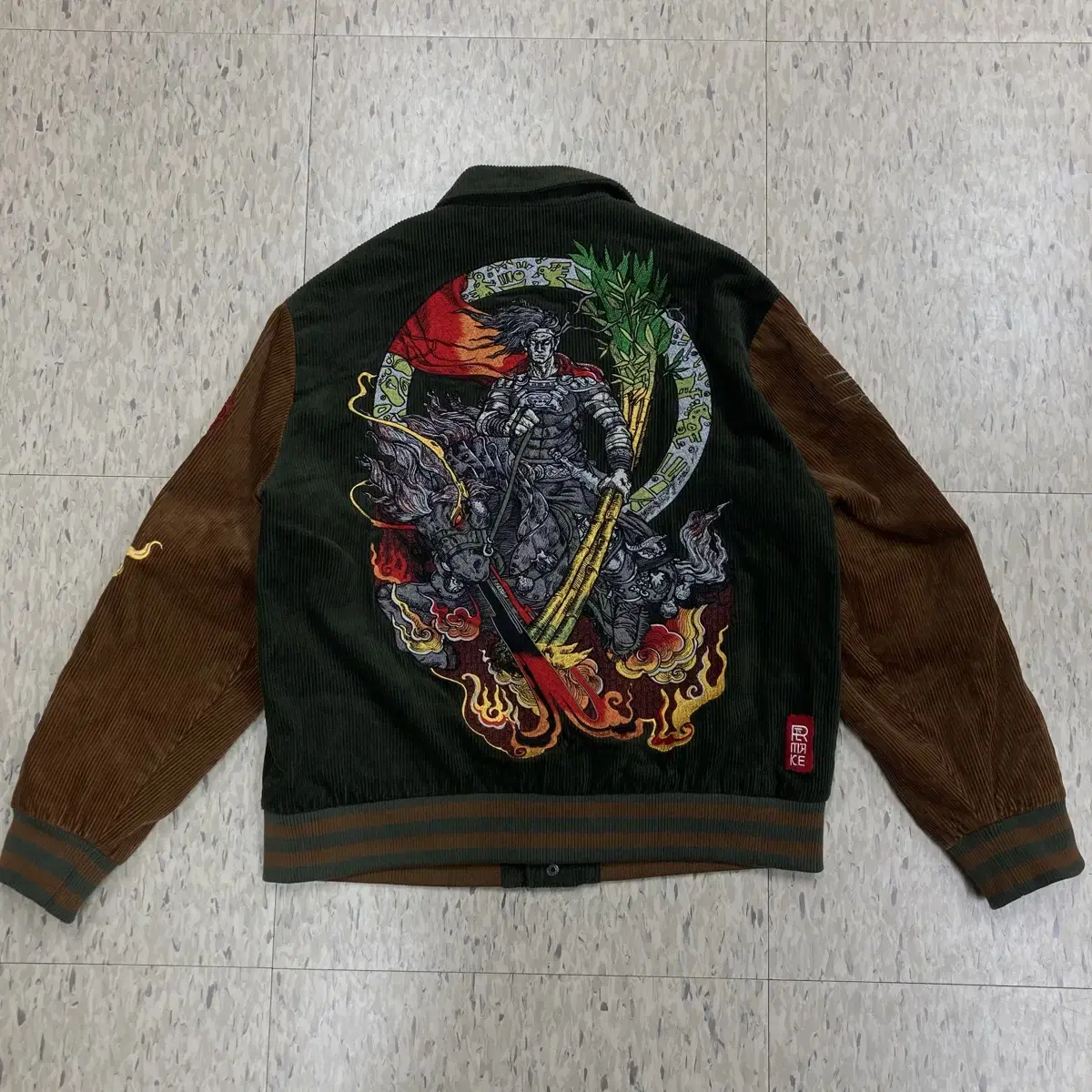 (95-100)Suzanne Corduroy Varsity Jacket