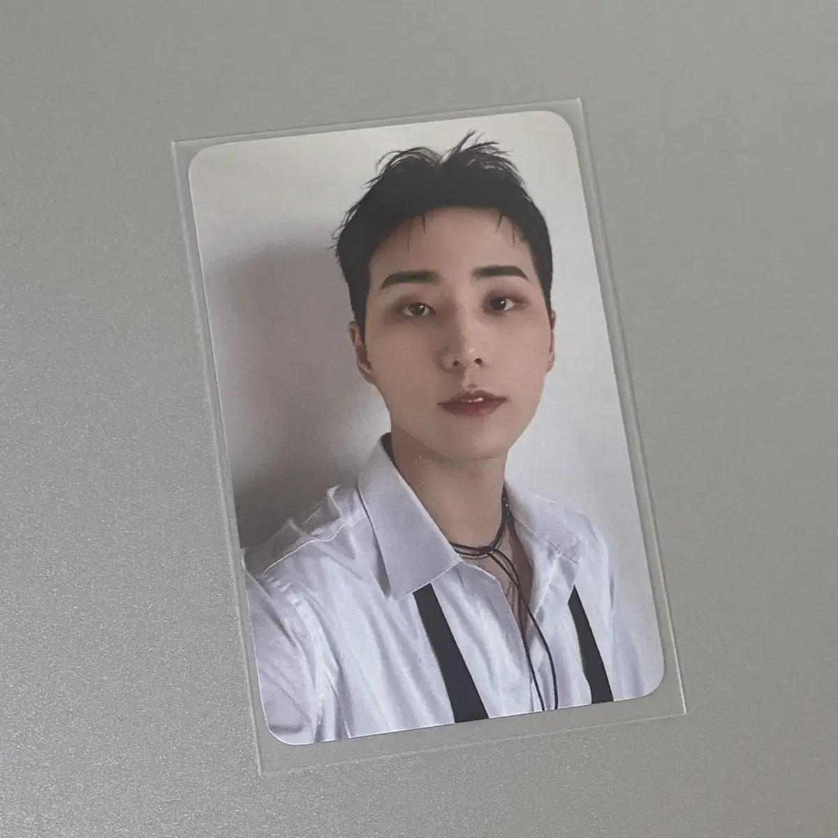 Day 6 Young Kay Levitno photocard holder photocard