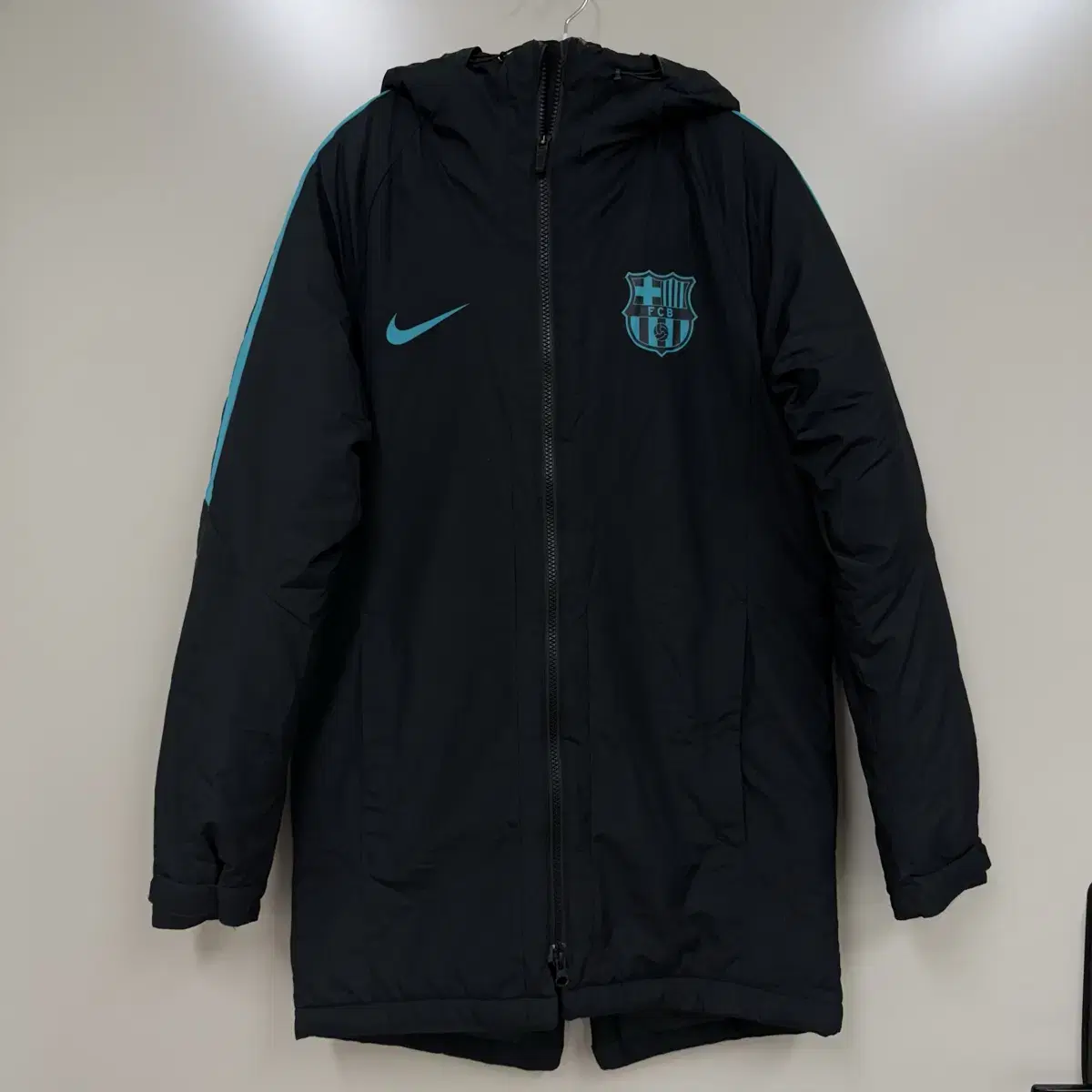 (Free Shipping)Nike Bluesideline FC Barcelona Down Jumper