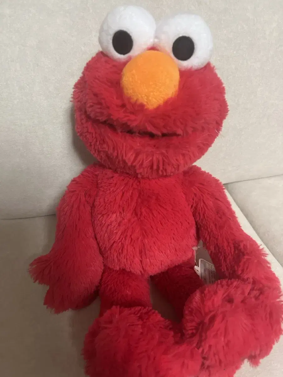 Japan Universal Studios Limited) Magic Castle Sesame Elmo doll Sells