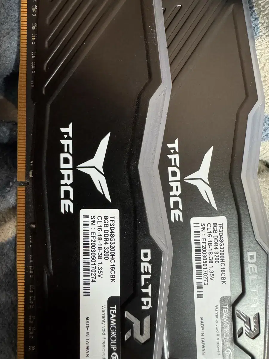 TeamGroup T-Force DDR4-3200 CL16 Delta