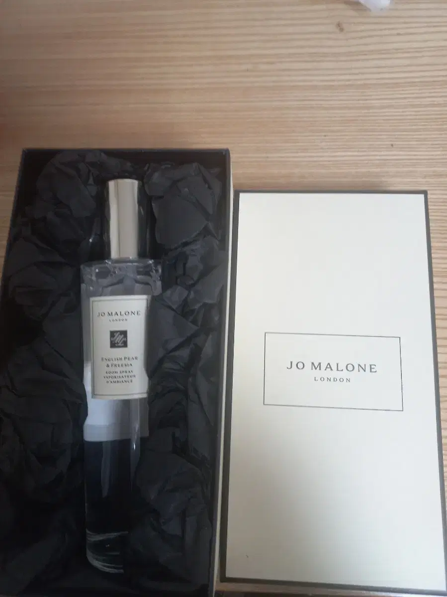 Jo Malone English Pear & Freesia Room Spray