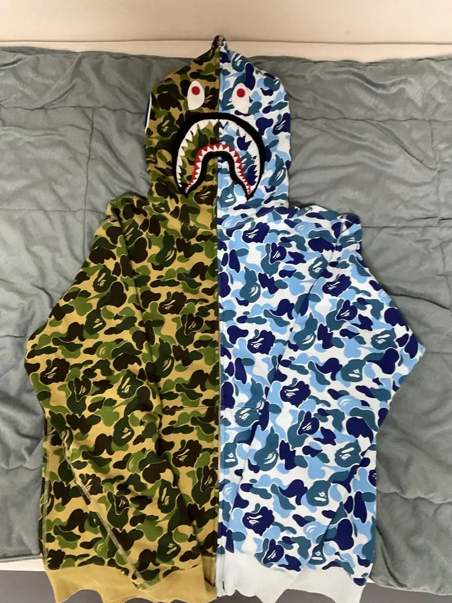 Vape Shark Hooded Zipped Up XL