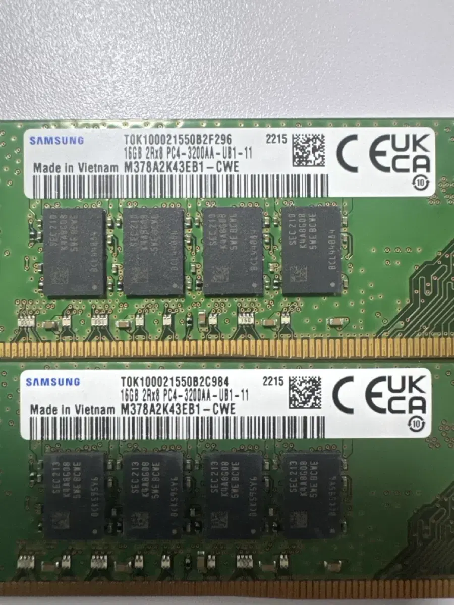 삼성 DDR4 메모리 16G 3200A 2장 팝니다