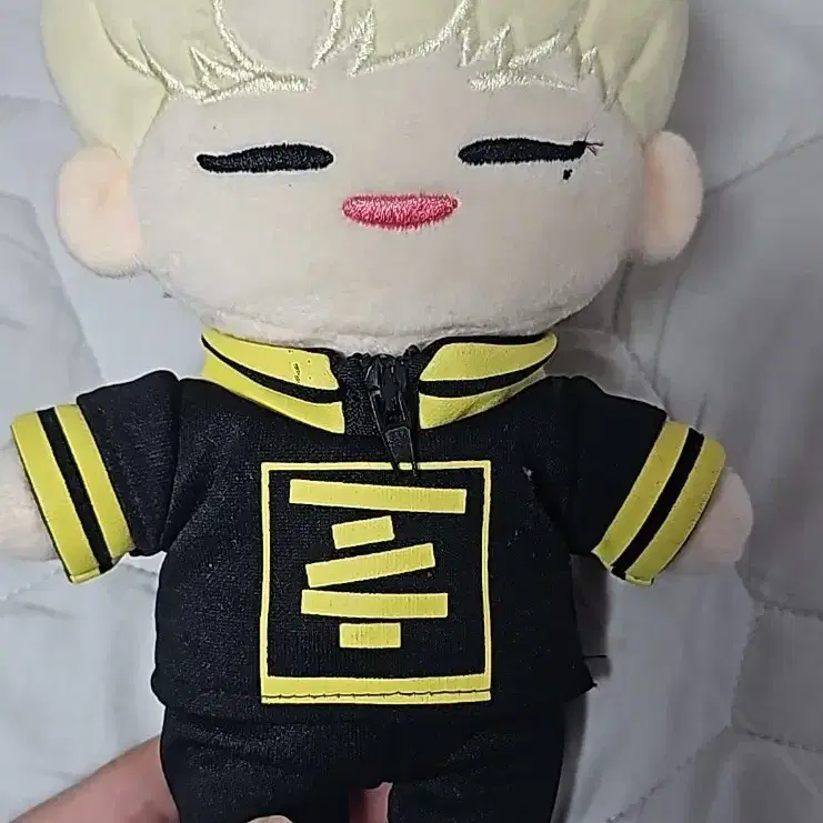 세븐틴 우지 인형(20cm 솜깅) 양도