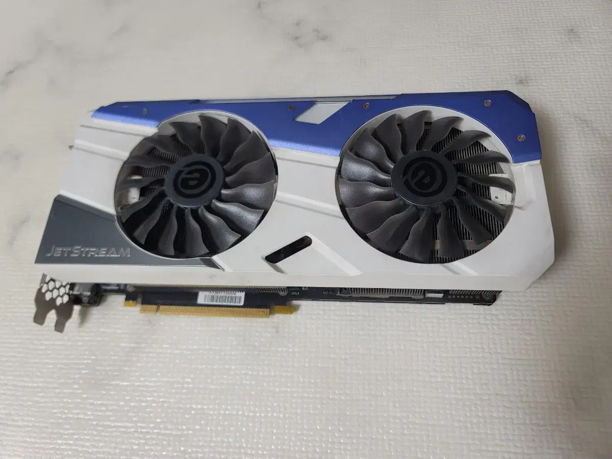 (무배)GTX1080ti 11g 슈퍼 제트스트림 이엠텍 제품