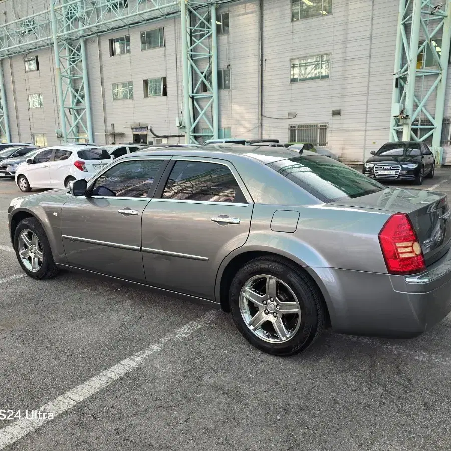 2010년식 클라이슬러 300C 무사고