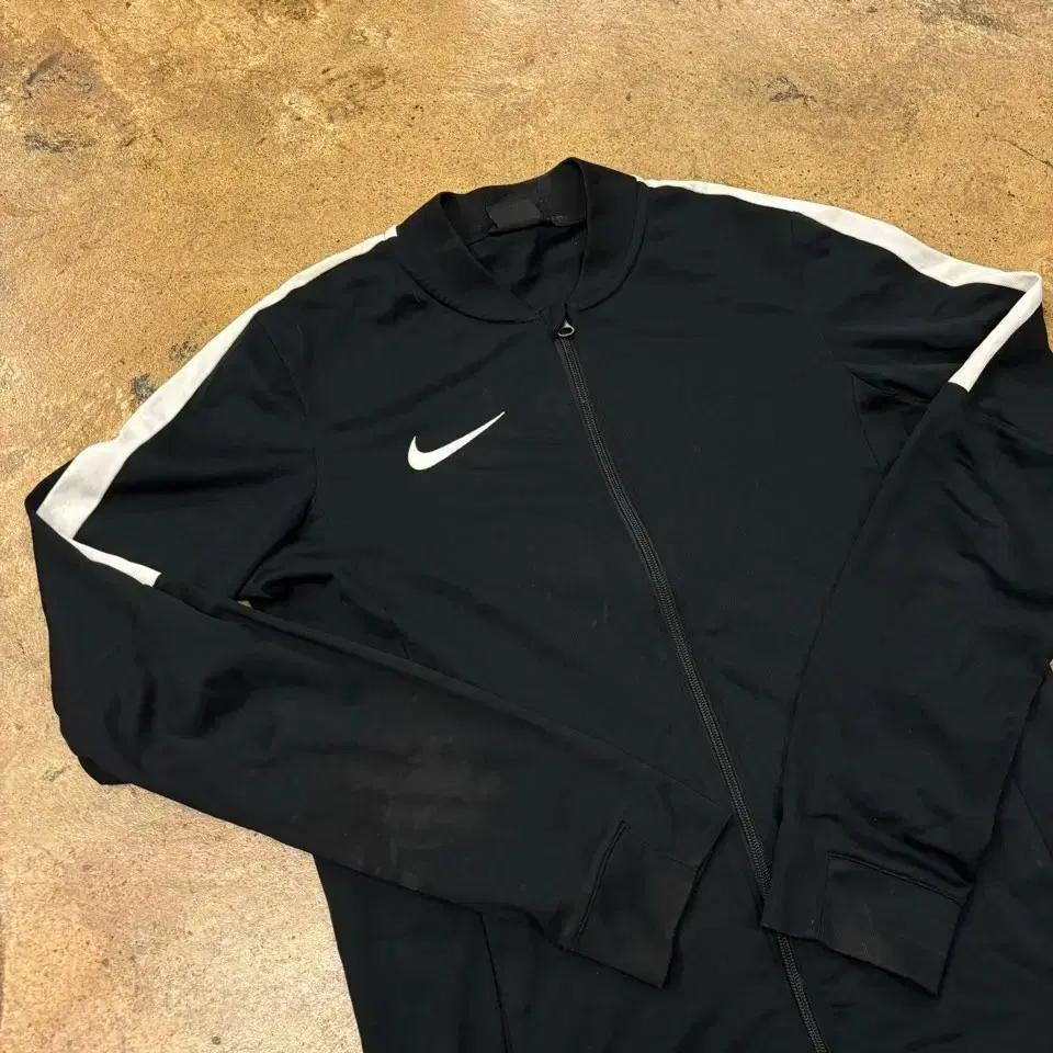 [ Authentic/S ] Nike DryFit Track Top Jersey