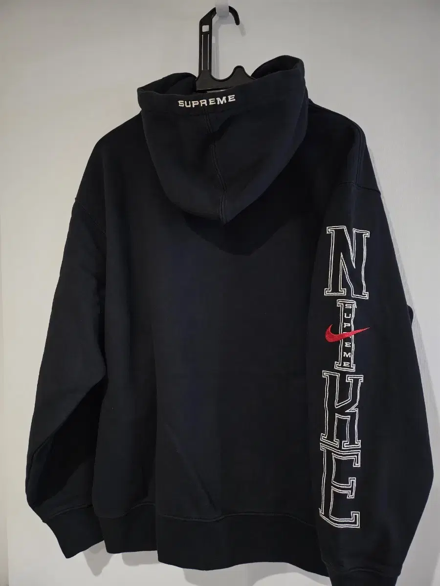 Supreme x Nike Kimono Hoodie limited edition Nike