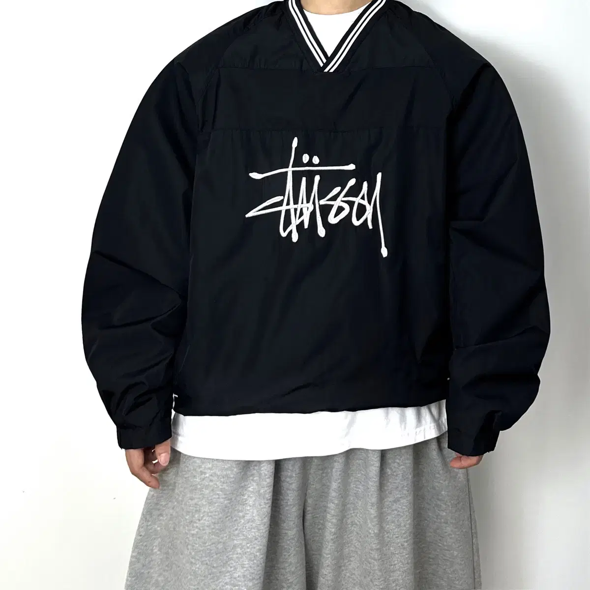 Stussy Big Logo 90s Old School Overfit Warm-Up