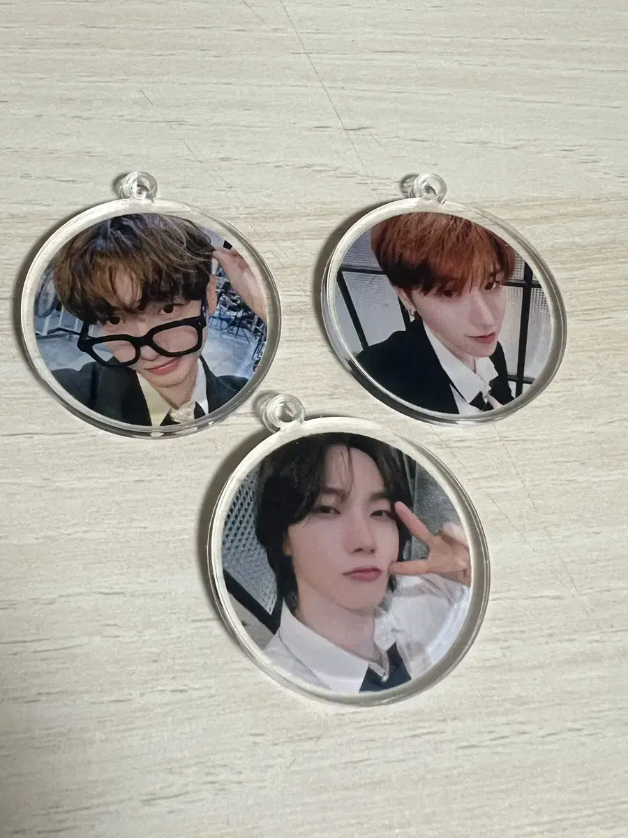 boynextdoor keyring wts