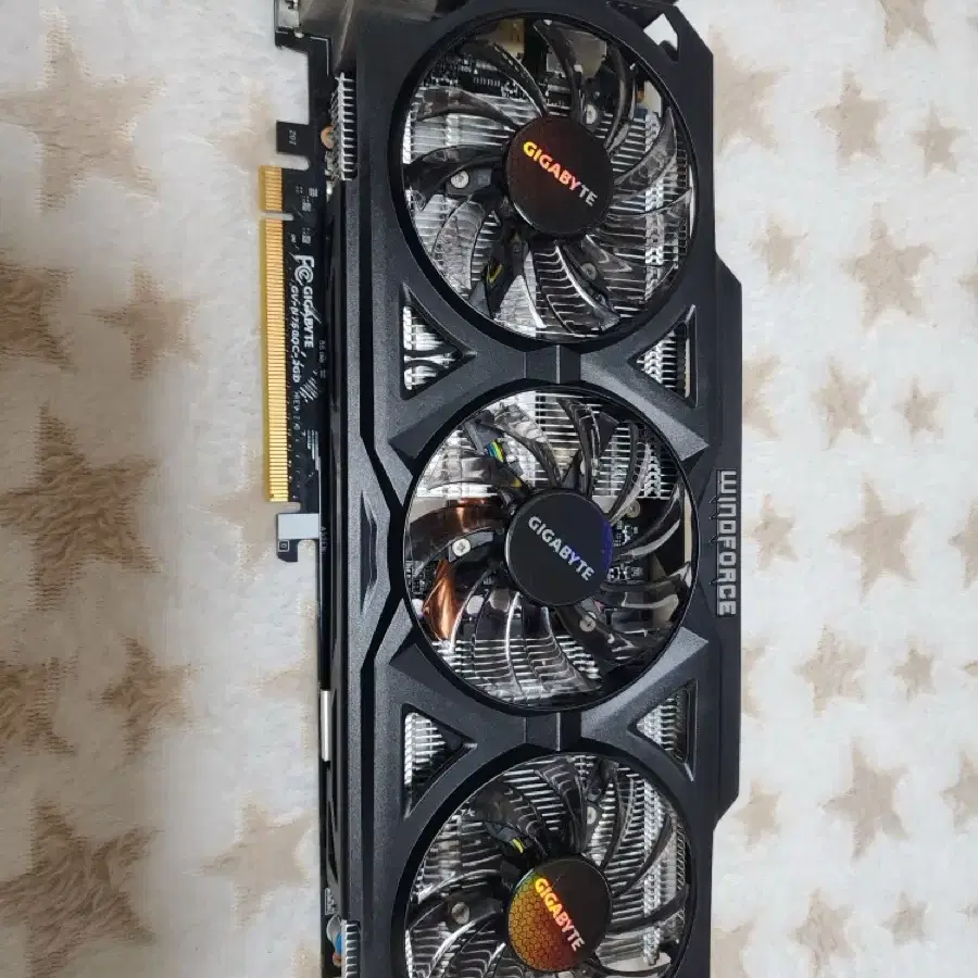 GTX760 2G 기가바이트 GV-N760 3팬