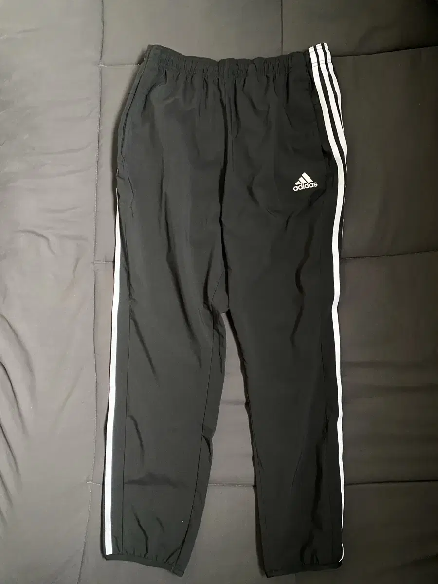 adidas - 3S Loose Fit Lightweight Woven Track Pants