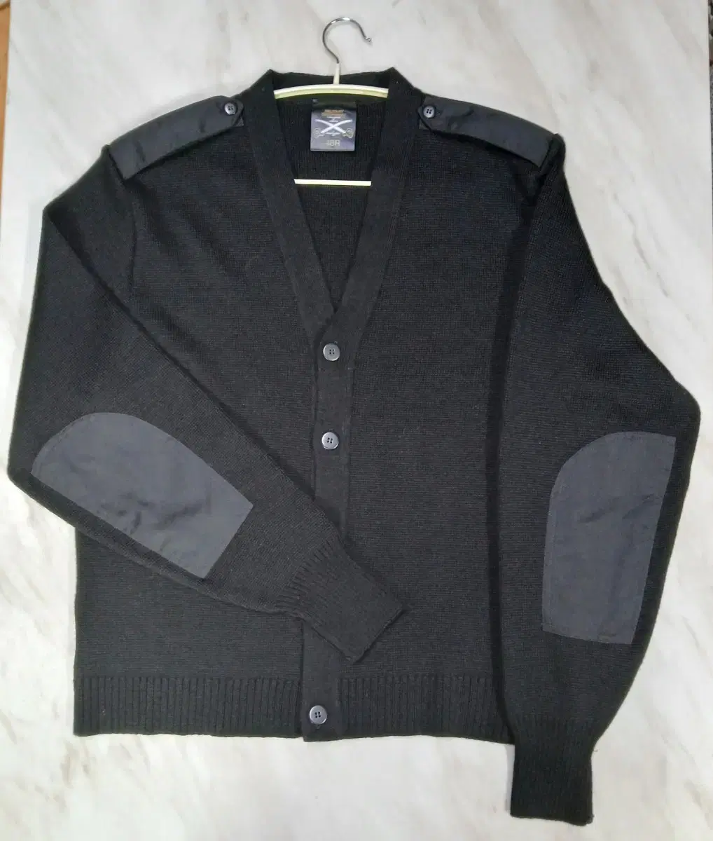 Equipoise equipment unisex cardigan size 48R (luxury)