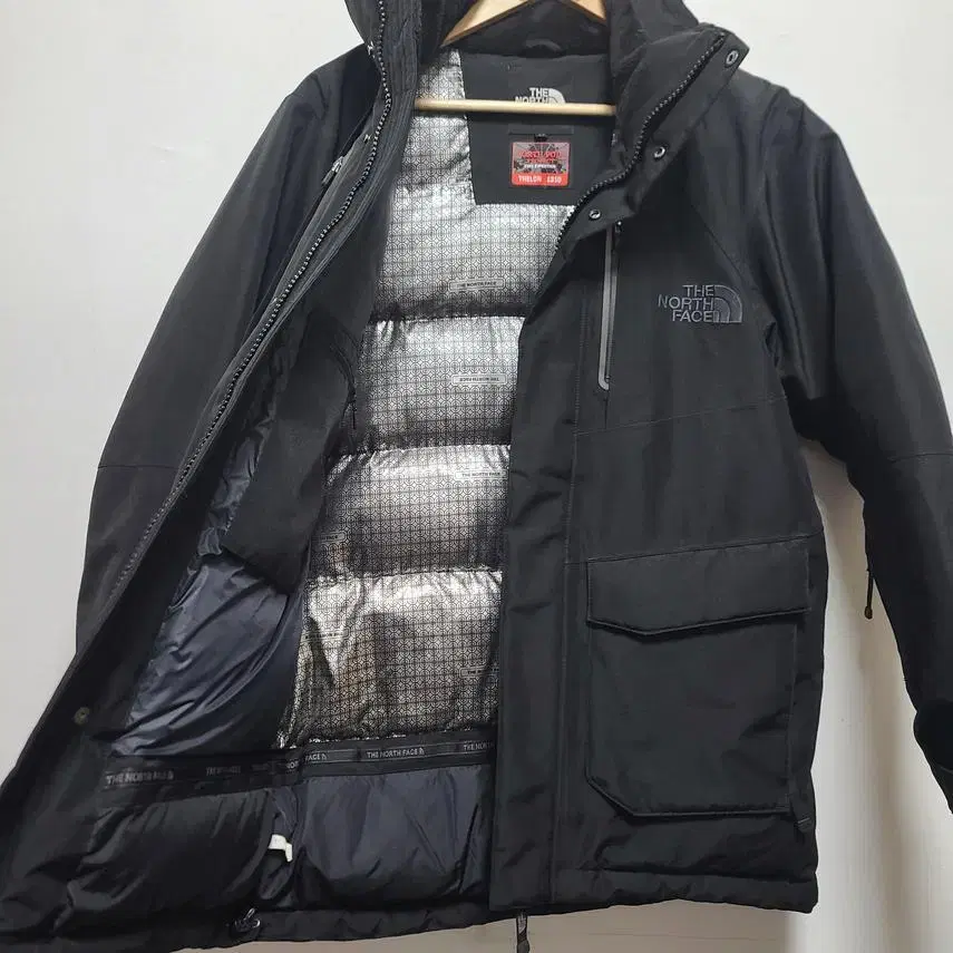 [thenorthface] 남성 거위털 고어텍스패딩 90(S)