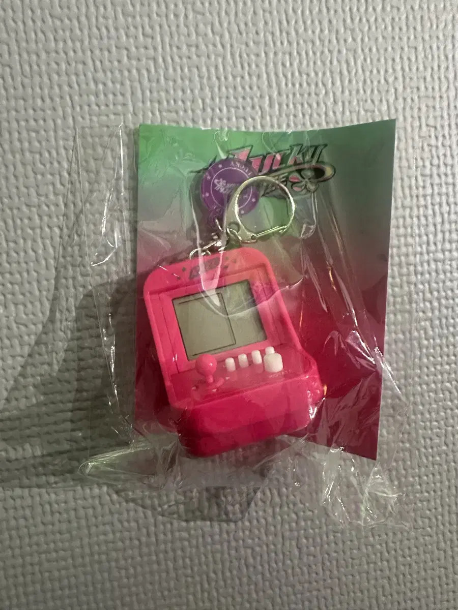 RIZE RIZE Japan Lucky pop up Arcade Games keyring WTS