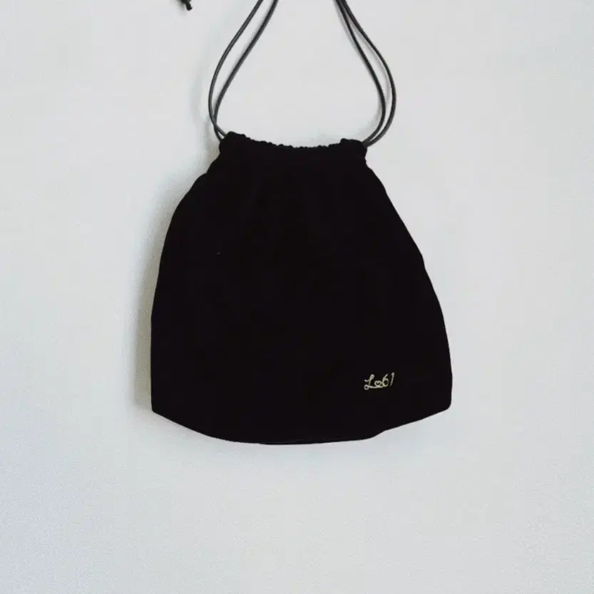 lo61 Velvet Drawstring Bag 벨벳 스트링백 벨벳가방