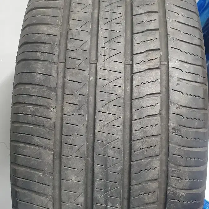 타이어 피렐리 265/45R 20 4개  1대분