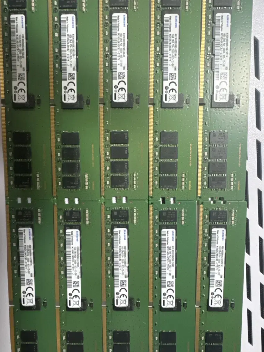 DDR4-2666v ECC/REG 서버용 메모리 16GB x10장