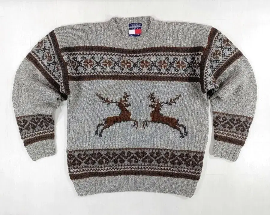 90s Tommy Hilfiger Reindeer Sweater M