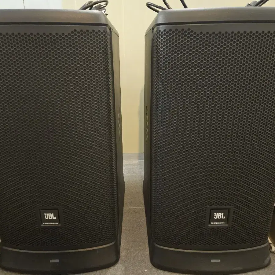 JBL EON ONE MK2  컬럽어레이 스피커(한쪽)