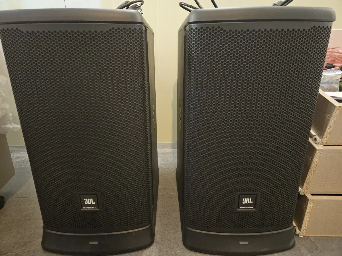 JBL EON ONE MK2  컬럽어레이 스피커(한쪽)