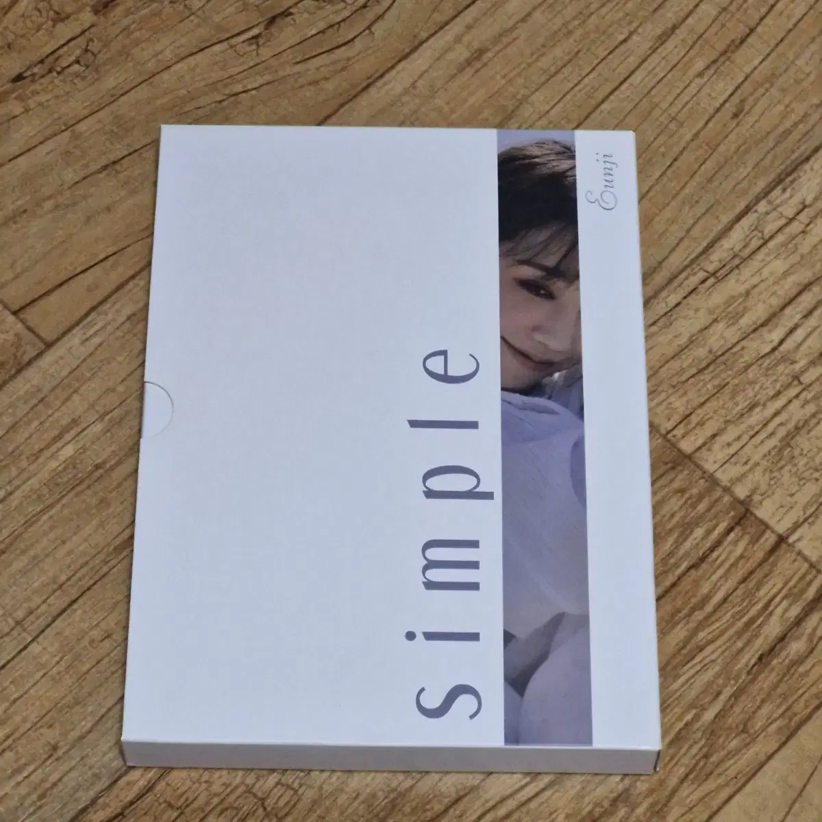 Jung Eunji Solo Mini album 4집 SIMPLE