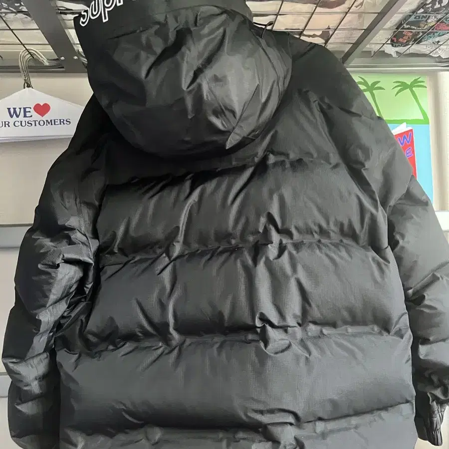 슈프림 고어텍스 700필 다운 파카 블랙 FW19