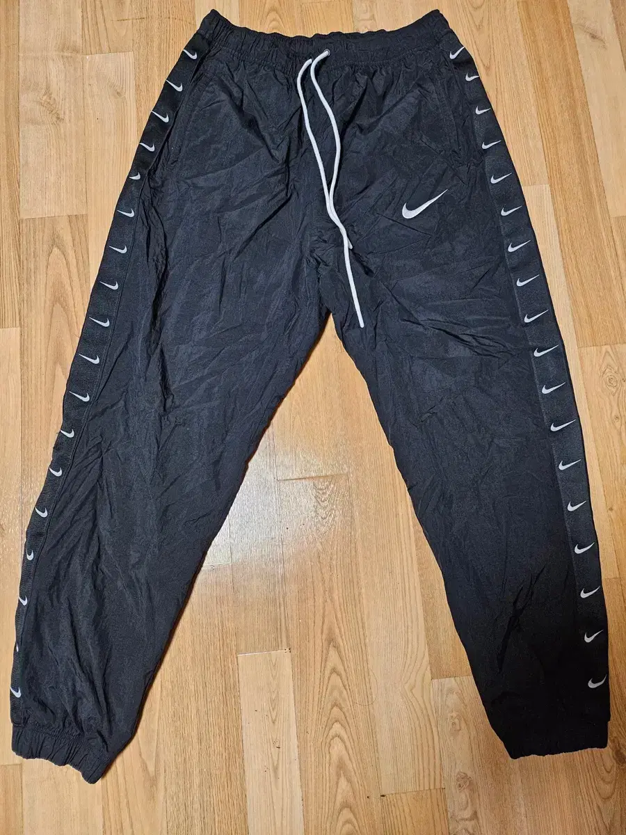 Nike Swoosh Sideline Jogger Pants XL