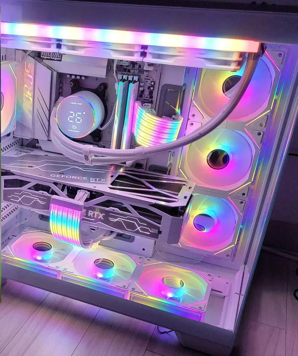 7950x3d rtx4080컴