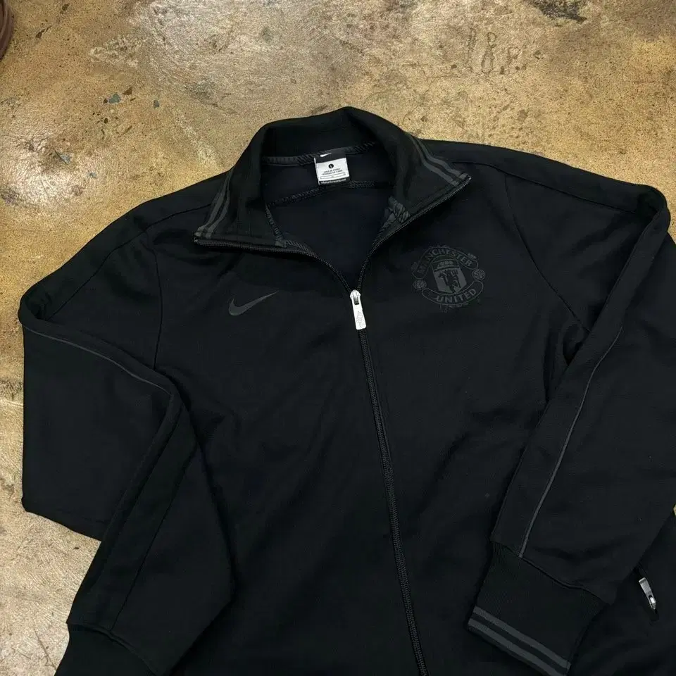 [ Authentic/L ] Nike Manchester United Track Top Jersey