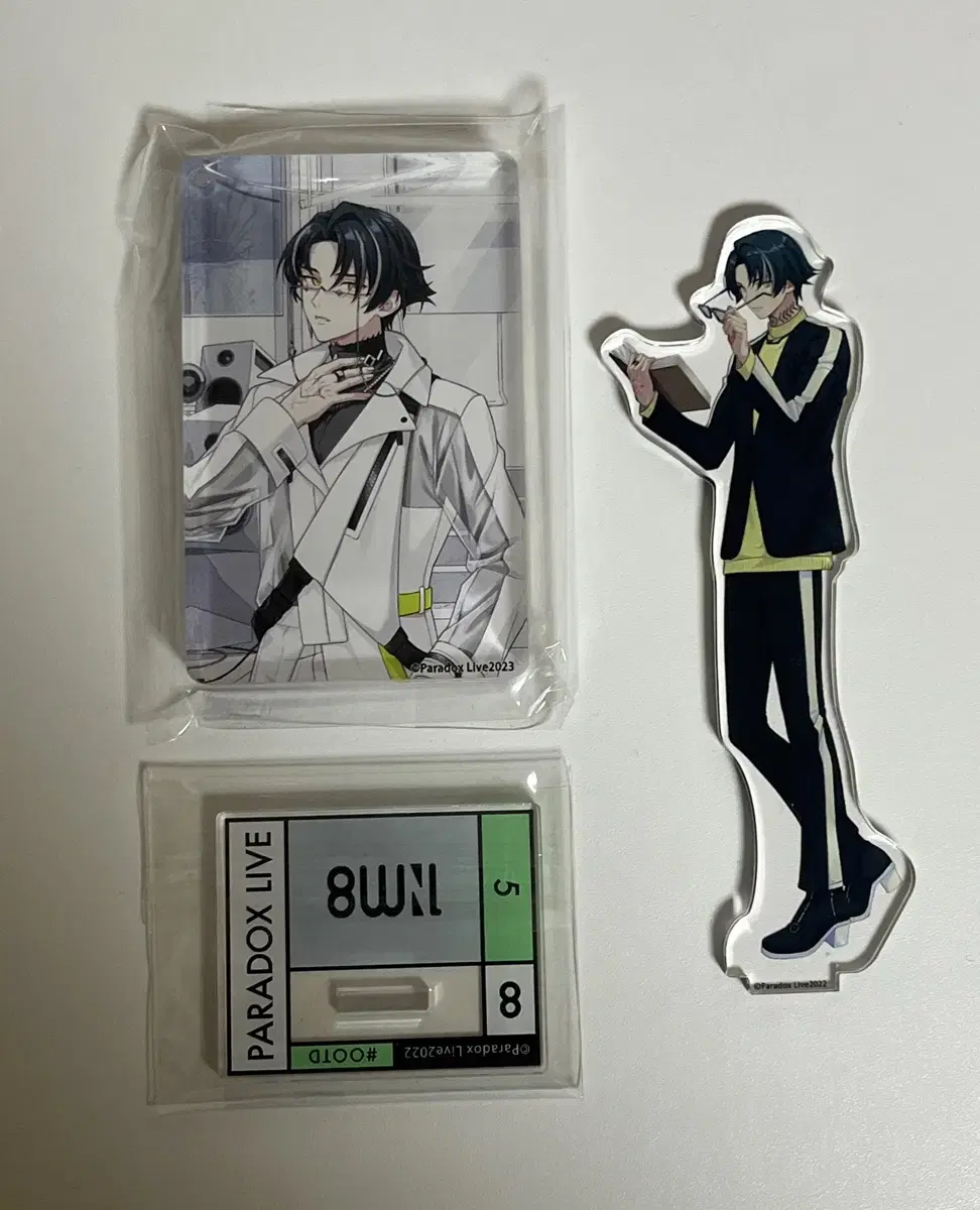 Bulk) Paralai Inmate Itsuki Acrylic Stand Acrylic Block Korota