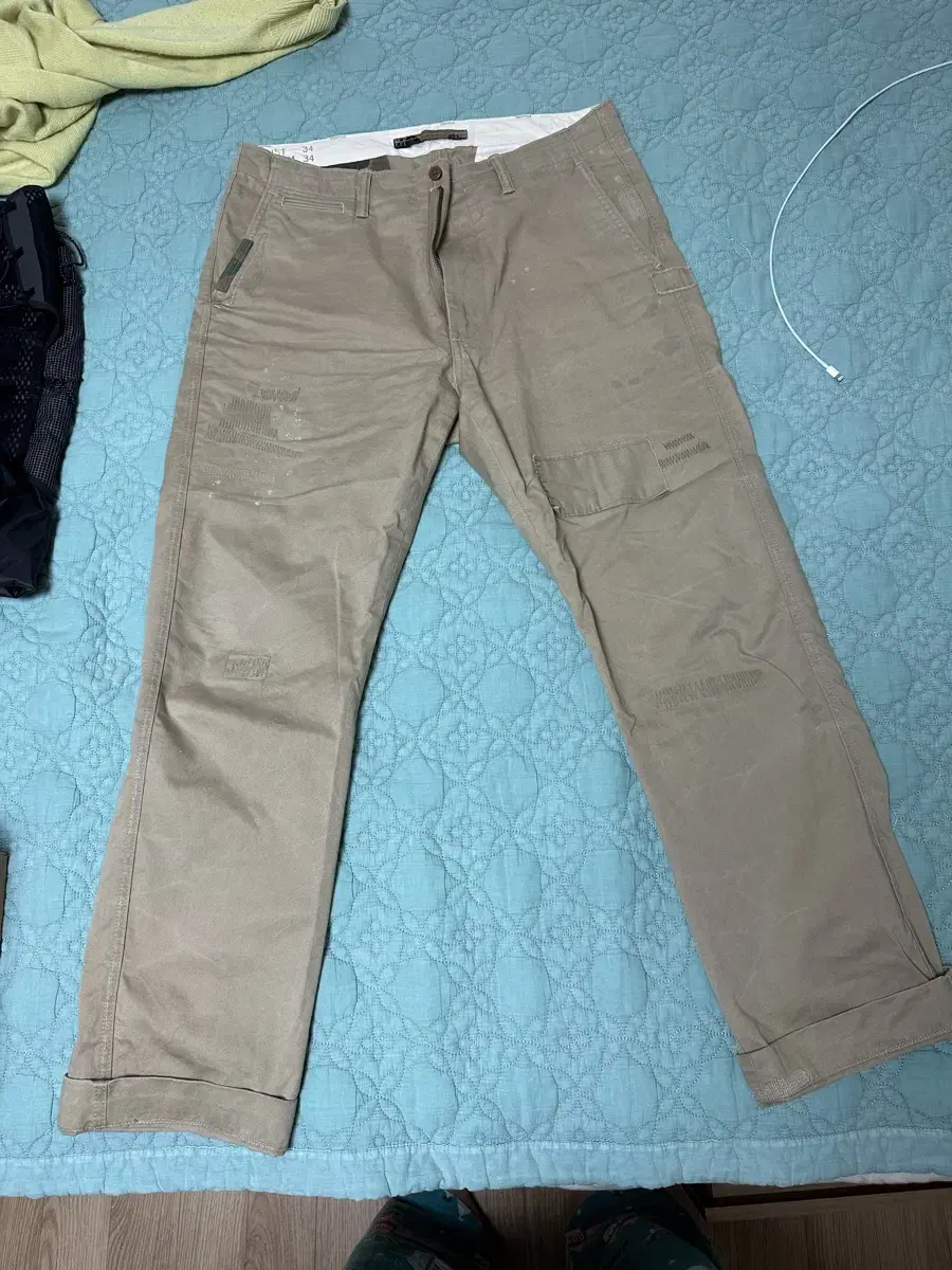 Polo Detail Distressed Chino Pants 34