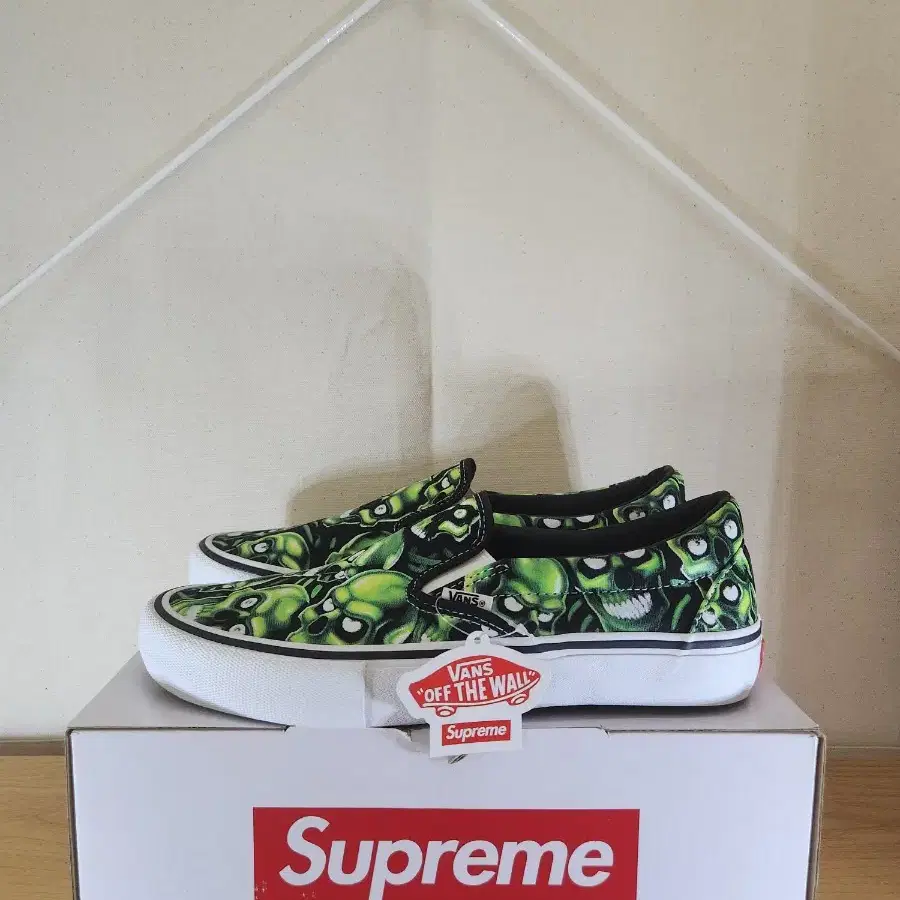 (270)Supreme X vans skull pile 슬립온 스컬파일