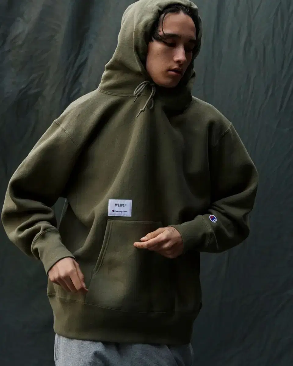 (XL,New) Champion x WTAPS Double Tap Hoodie