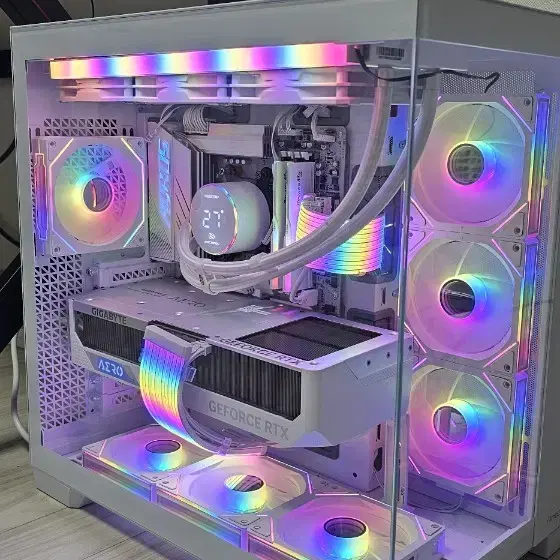 7950X3D 96GB 4090화이트본체