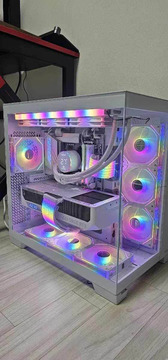 7950X3D 96GB 4090화이트본체