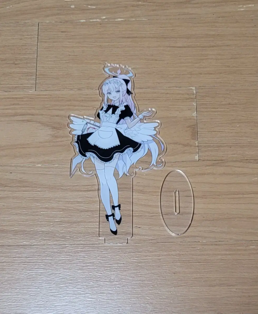 BlooArchives Mika acrylic Stand