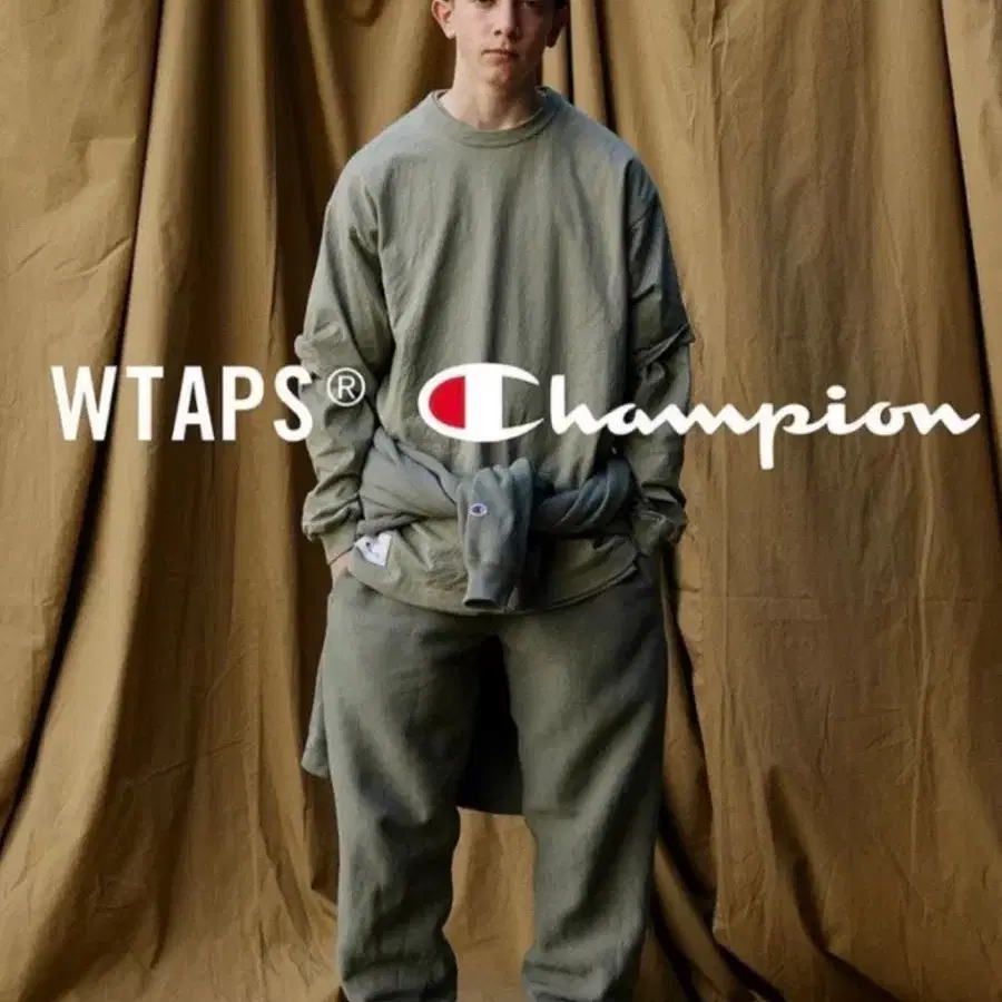 (XL,새상품)챔피언 x WTAPS 더블탭스 크루넥