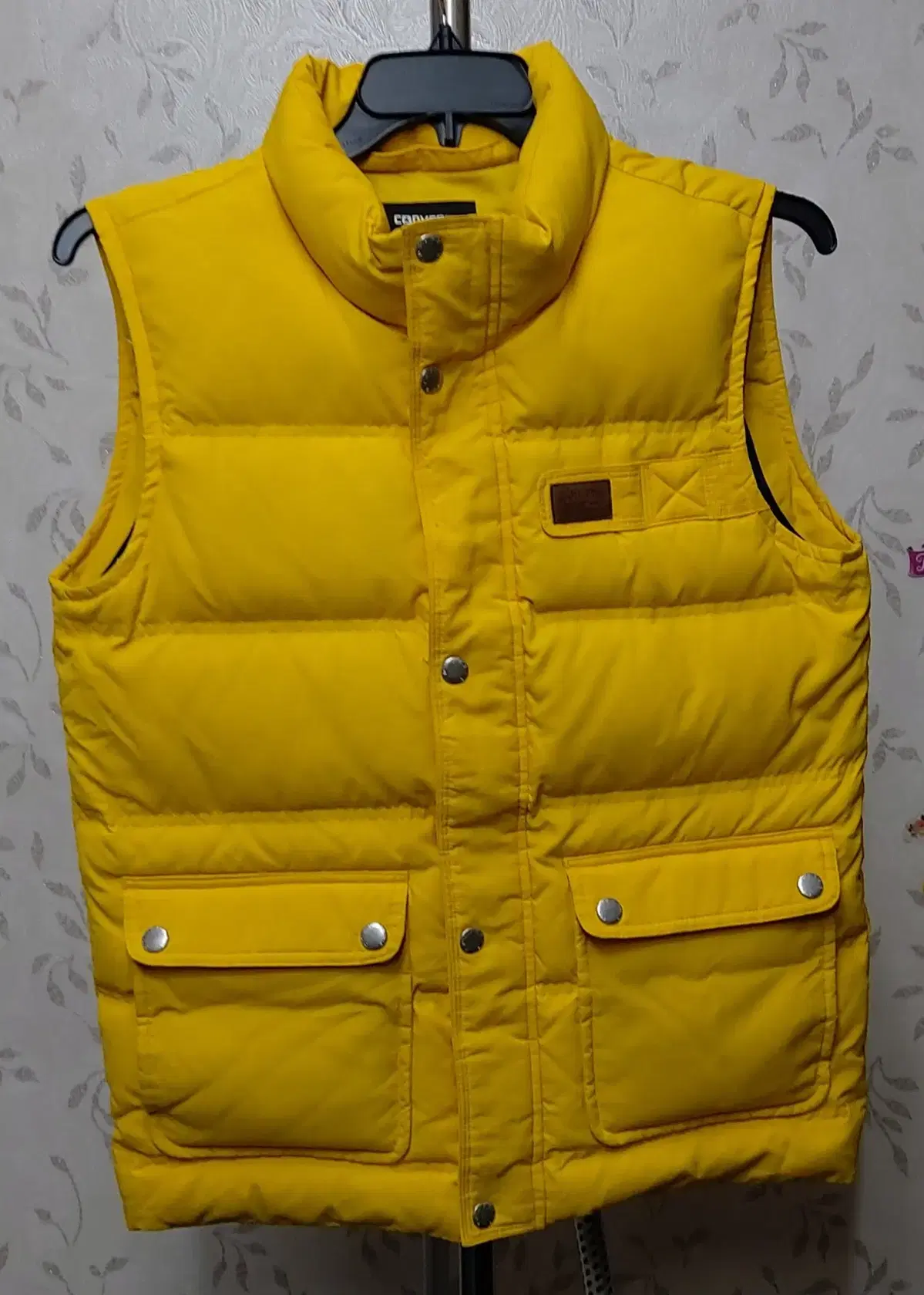 Converse 95 Duck Down Puffer Vest/Puffer Vest. Public.