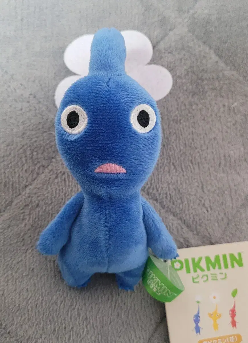 Blue Pikmin Nui doll keyring