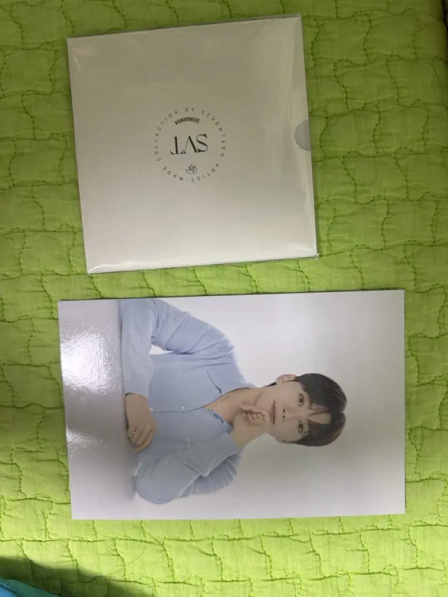 Artist Made seungkwan photocard sells