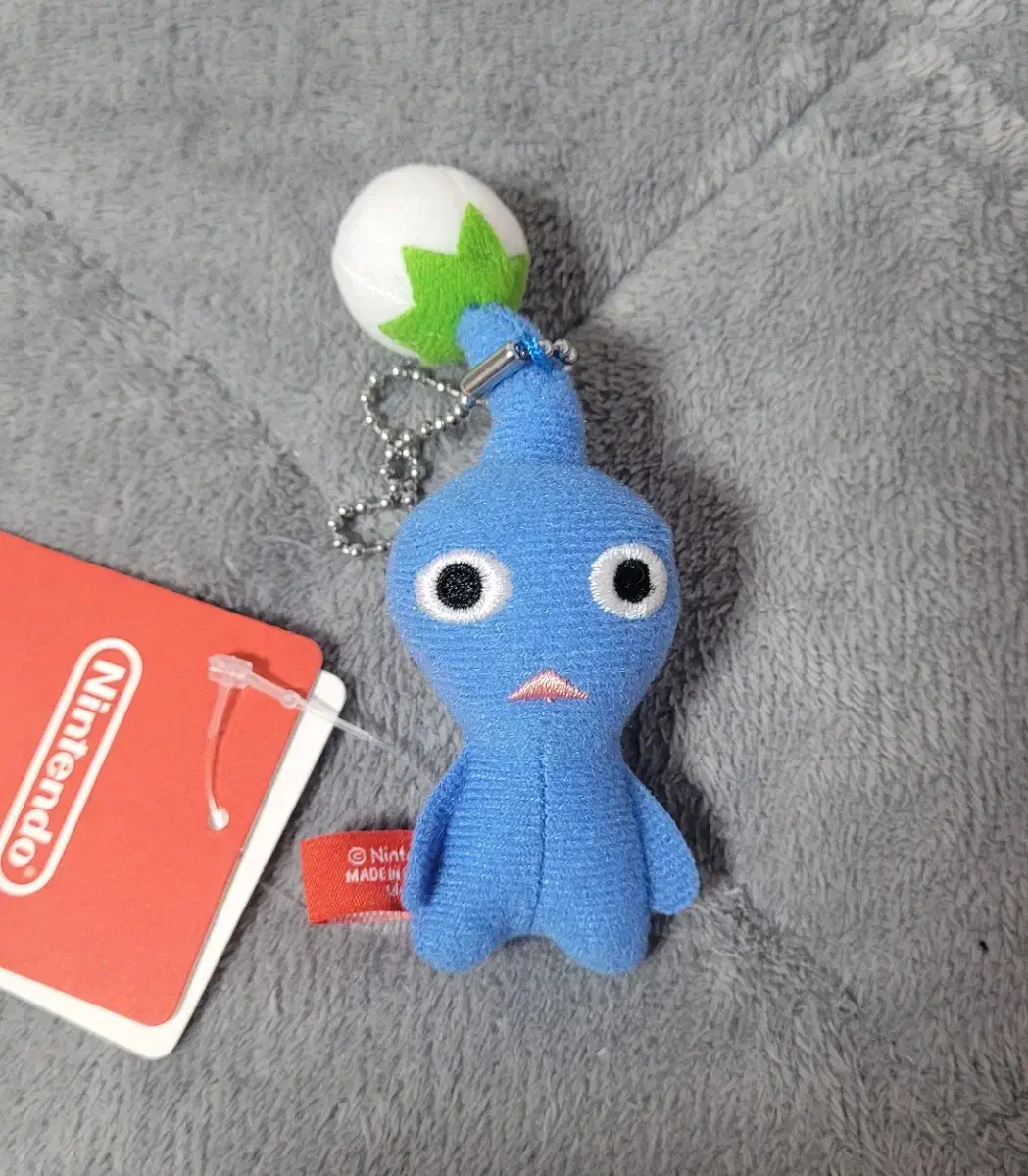 Nintendo Blue Pikmin Nui doll Keyring