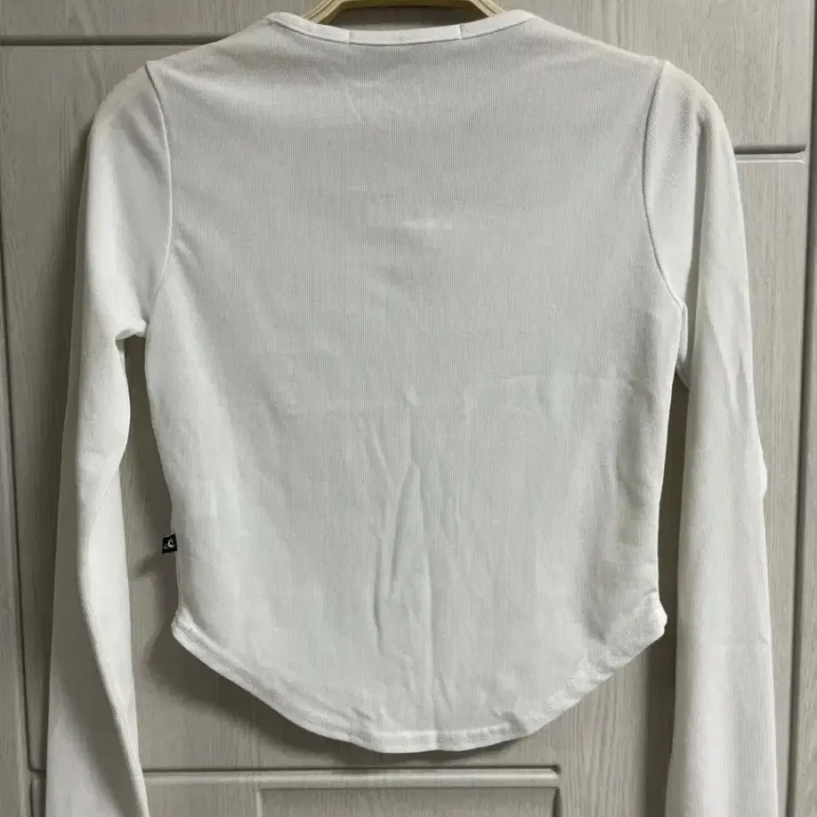 어반드레스 Square neck Line crop long sleeve