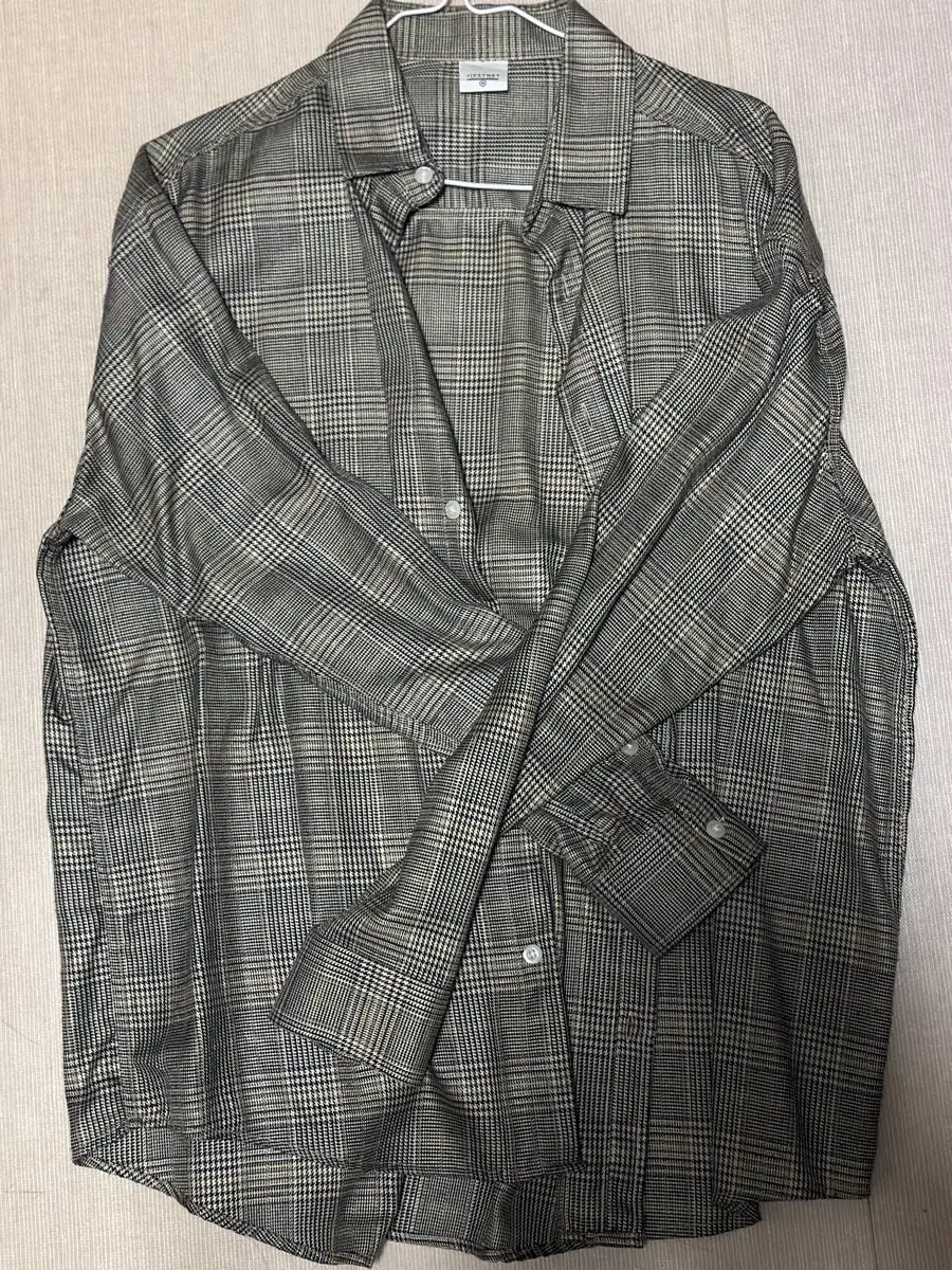 Closet Cleanup) Gypsy Jipsy Check Shirt