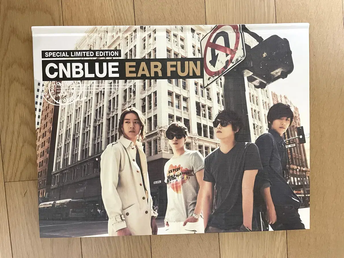 CNBLUE EAR FUN Limited Album