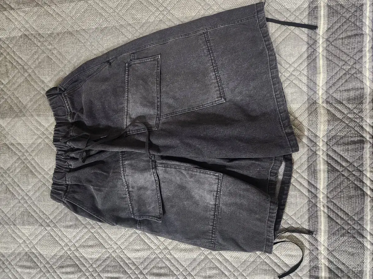 [Quick sale] Streetmood Bermuda Pants